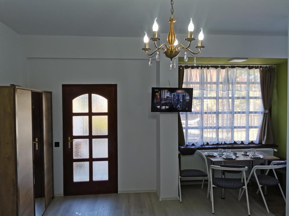 Ambient Deluxe Apartman Gyula Ngoại thất bức ảnh